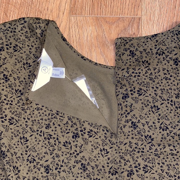 Classy green dress - Picture 6 of 8